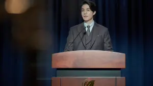 Backdrop to the movie "A Year-End Medley" #356440