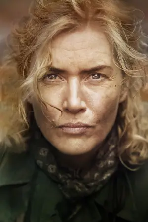 Poster to the movie "Lee" #612615