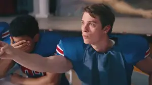 Backdrop to the movie "Bottoms" #657751