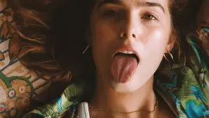 Backdrop to the movie "Flower" #459523