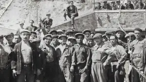 Backdrop to the movie "La vallée de l