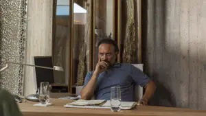 Backdrop to the movie "Hot Milk" #571541