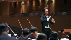 Backdrop to the movie "Hidden Face" #589742