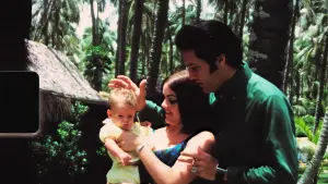 Backdrop to the movie "EPiC: Elvis Presley in Concert" #762575