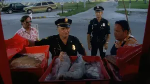 Backdrop to the movie "Super Fuzz" #386701