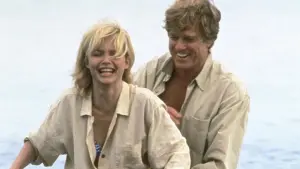 Backdrop to the movie "Up Close & Personal" #475353