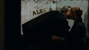 Backdrop to the movie "Phantom Thread" #671802