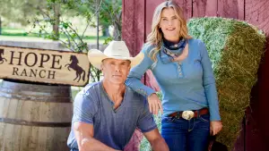 Backdrop to the movie "Romance at Hope Ranch" #770864