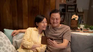 Backdrop to the movie "Midnight Sun" #689587