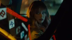 Backdrop to the movie "Night Teeth" #340206