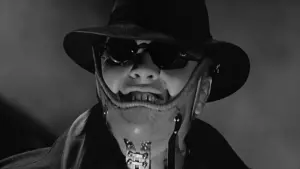 Backdrop to the movie "Mad Love" #425463