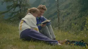 Backdrop to the movie "Whites Wash at Ninety" #809038