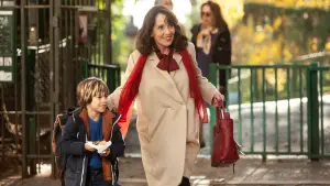 Backdrop to the movie "SOL" #744743