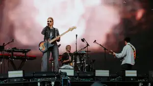 Backdrop to the movie "London Grammar - Rock en Seine 2025" #702192