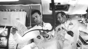 Backdrop to the movie "Apollo 13" #783908