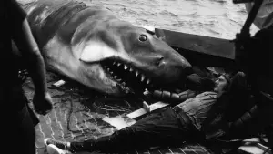 Backdrop to the movie "Jaws @ 50: The Definitive Inside Story" #680237