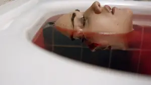 Backdrop to the movie "Iris" #679811