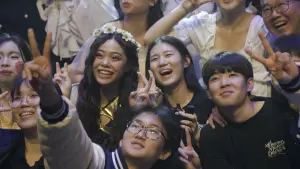 Backdrop to the movie "Efterskole, Going to the Wonderland Korea" #791659