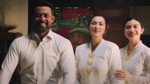 Backdrop to the movie "Forbidden Nights" #694504