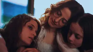 Backdrop to the movie "America Latina" #740658