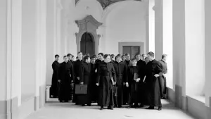 Backdrop to the movie "Servants" #721167