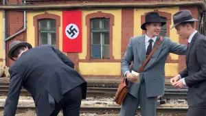 Backdrop to the movie "Escape From Germany" #639935