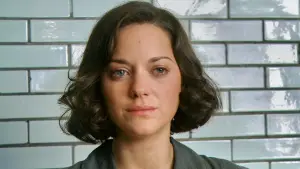 Backdrop to the movie "Public Enemies" #707612