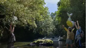 Backdrop to the movie "The Mountain" #666890