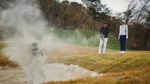 Backdrop to the movie "Lobby" #535142