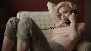 Backdrop to the movie "Blonde" #696872