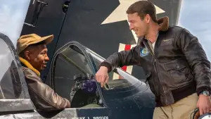 Backdrop to the movie "Devotion" #731456