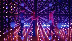 Backdrop to the movie "Twinless" #524617