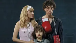 Backdrop to the movie "Boxer" #635338