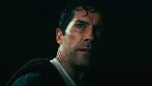 Backdrop to the movie "Prisoner of War" #558304