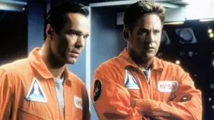 Backdrop to the movie "Stranded" #712334