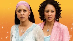 Backdrop to the movie "Twitches" #266548