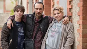 Backdrop to the movie "Les Malvenus" #456310