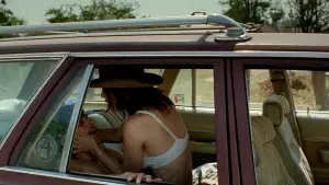 Backdrop to the movie "Y Tu Mamá También" #698365