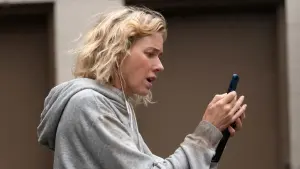 Backdrop to the movie "The Desperate Hour" #324392