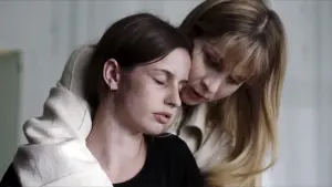 Backdrop to the movie "Between Us" #342851