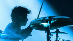 Backdrop to the movie "Twenty One Pilots: More Than We Ever Imagined" #767536