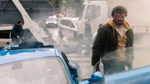 Backdrop to the movie "Last Bullet" #613318