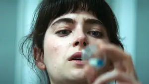 Backdrop to the movie "Double Blind" #652397