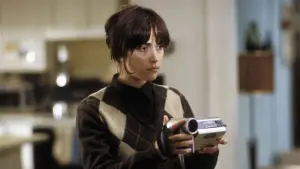 Backdrop to the movie "Wicker Park" #690894