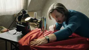 Backdrop to the movie "Balloon" #211146