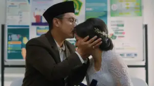 Backdrop to the movie "Tuhan, Benarkah Kau Mendengarku?" #538049