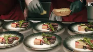 Backdrop to the movie "The Woman in Cabin 10" #573010