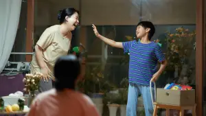 Backdrop to the movie "The World of Love" #782289