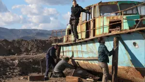 Backdrop to the movie "Beachcomber" #771135