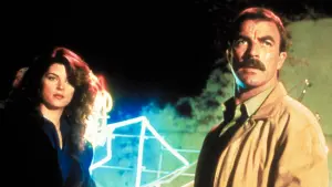 Backdrop to the movie "Runaway" #357280